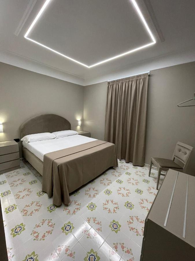 Hotel 2000 Giugliano in Campania Kültér fotó